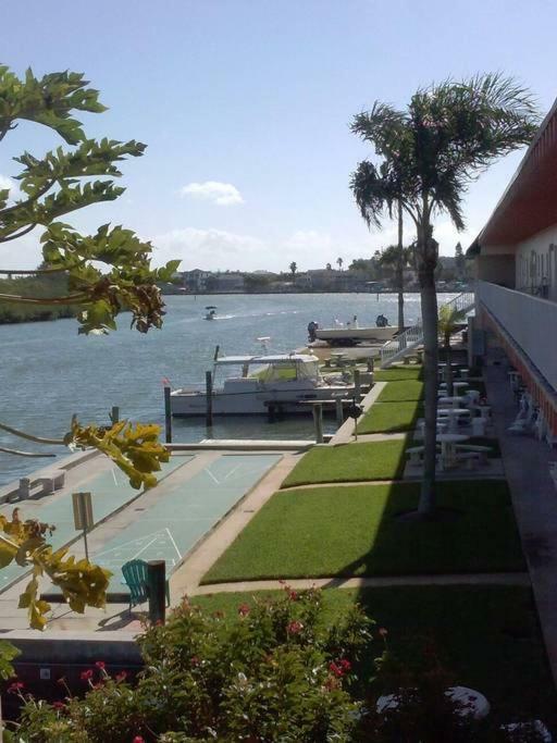 شقة Beach Getaway III At Belleview شاطئ كليرووتر المظهر الخارجي الصورة
